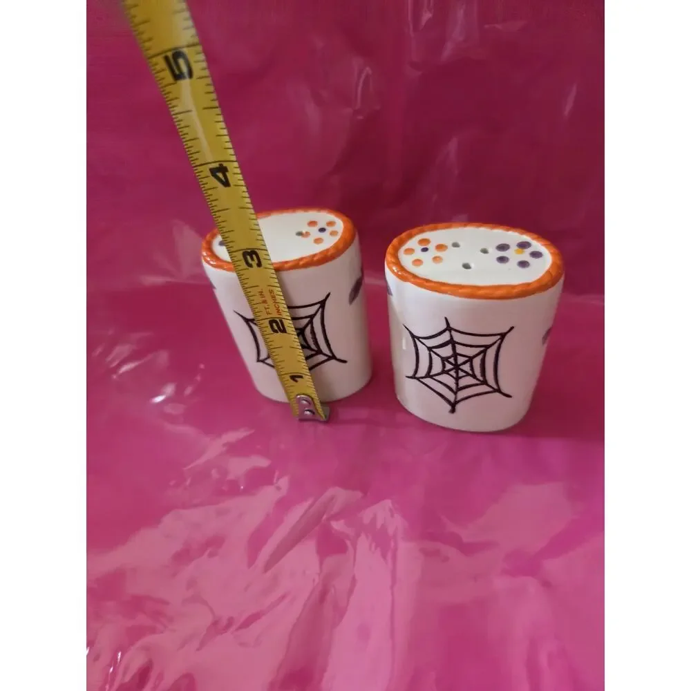 Boofetti Temp-tations Ceramic Salt An Pepper Shakers Halloween